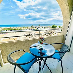 https://face-a-la-mer-vue-epique-climatisation-wifi-draps-inclus.topcostabravahotels.com